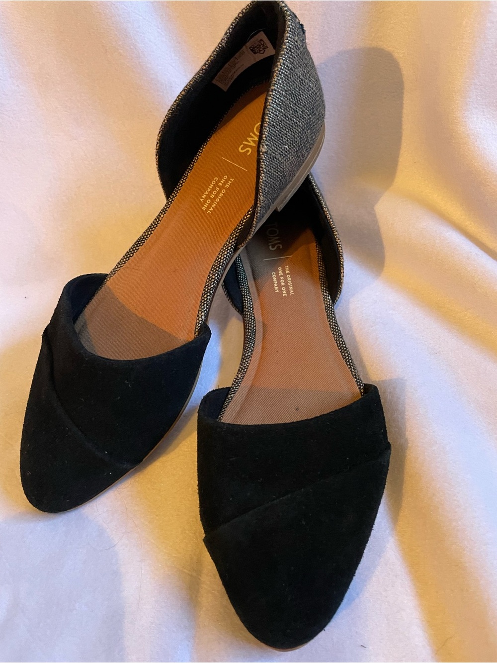 TOMS Black D'Orsay Pointed Toe Flats